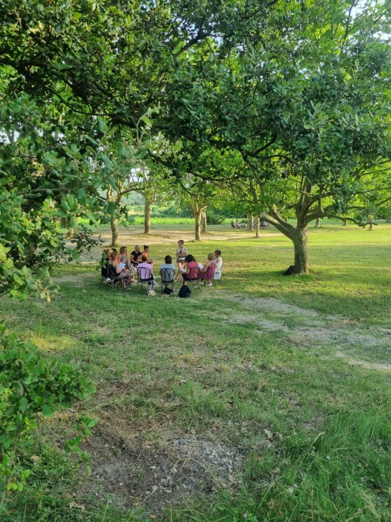 Girls en garrigue